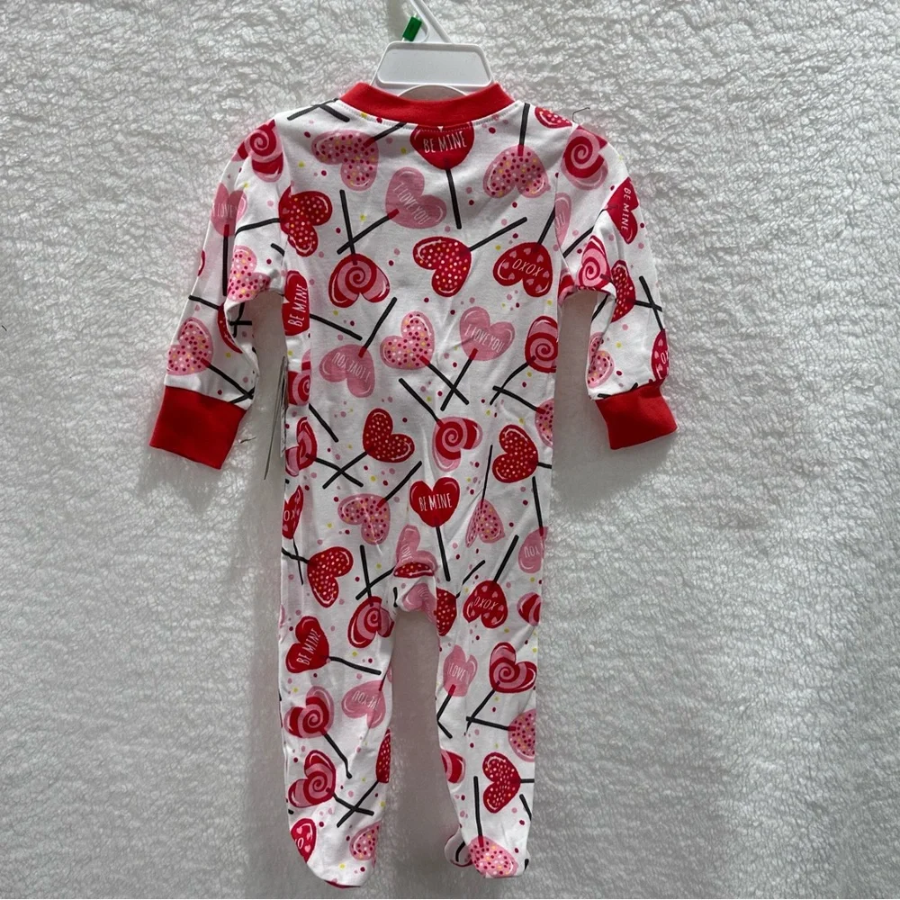 Candy Hearts Sleeper
